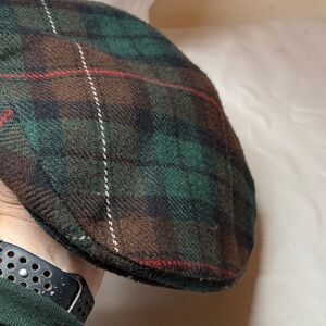 Totes Vintage Green Plaid Poly/Acrylic/Wool Flat Cap M